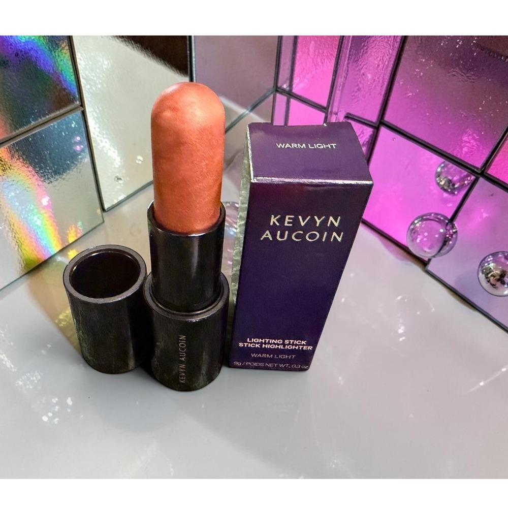 Kevyn Aucoin -  Lighting Stick Highlighter -  Shade: Warm Light - *NIB*